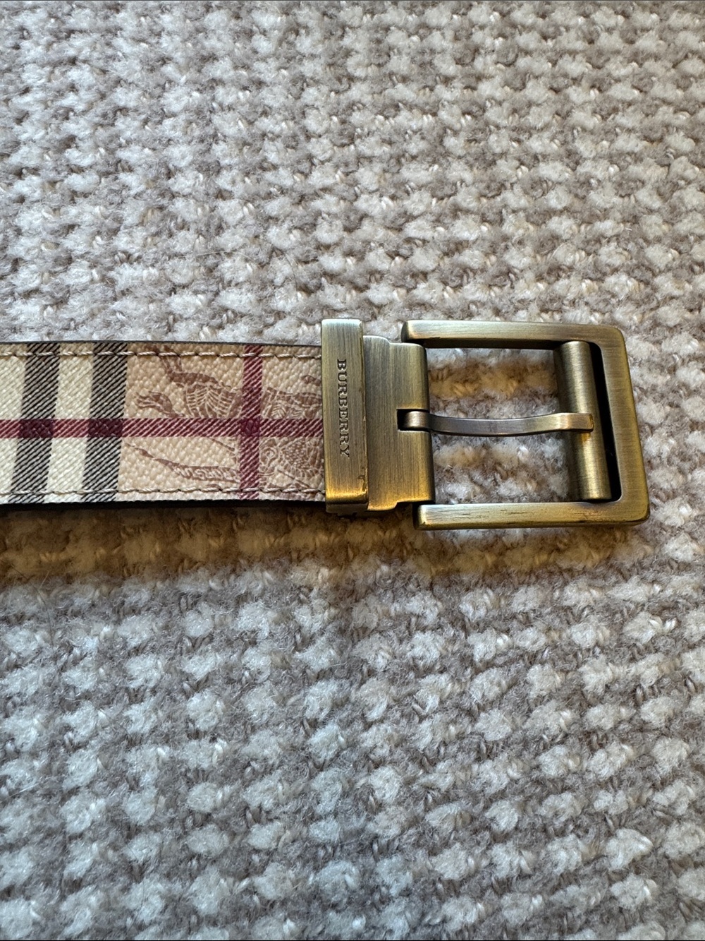 Authentic Burberry Beige Plaid Belt with Red Accents and Brass Buckle - Picture 3 of 5